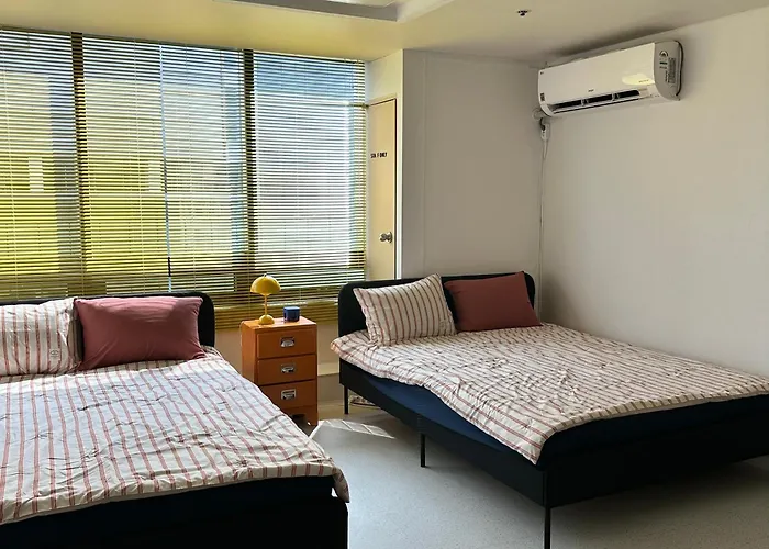 Latte Chacha - 1 Min Walk To Hongdae Station - Free Luggage Storage アパート ソウル特別市