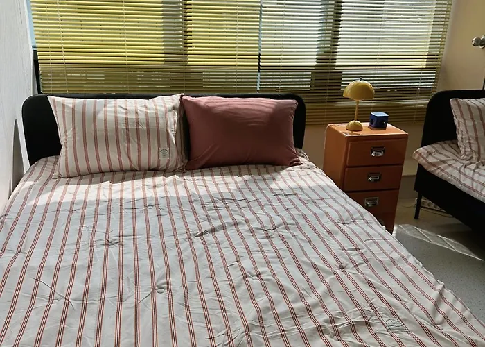 Latte Chacha - 1 Min Walk To Hongdae Station - Free Luggage Storage アパート